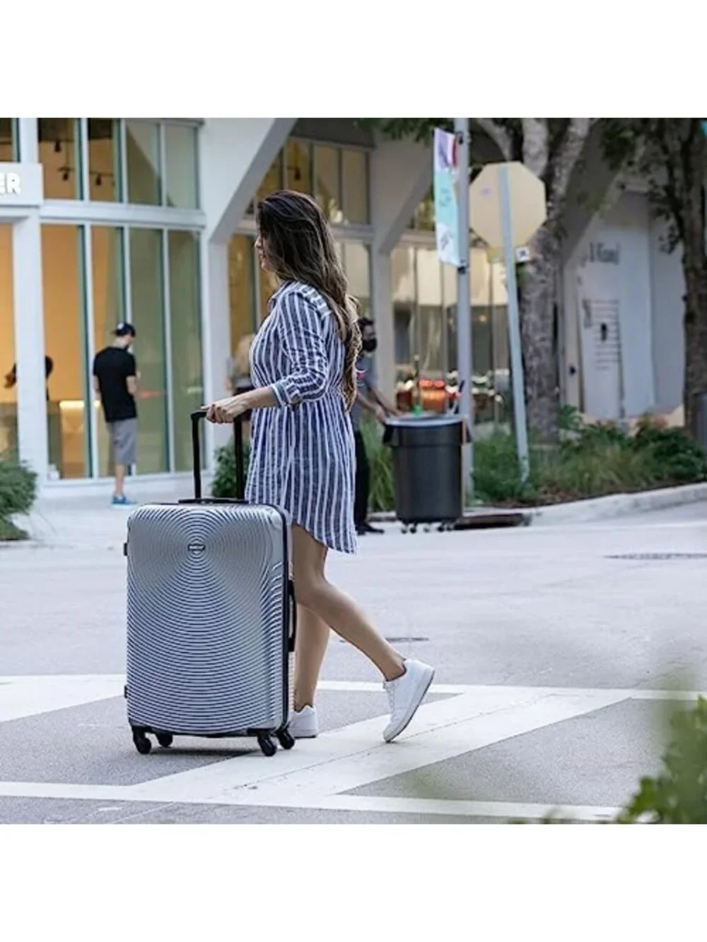 Durable 28-Inch Hardside Spinner Luggage | Lightweight Travel Suitcase with